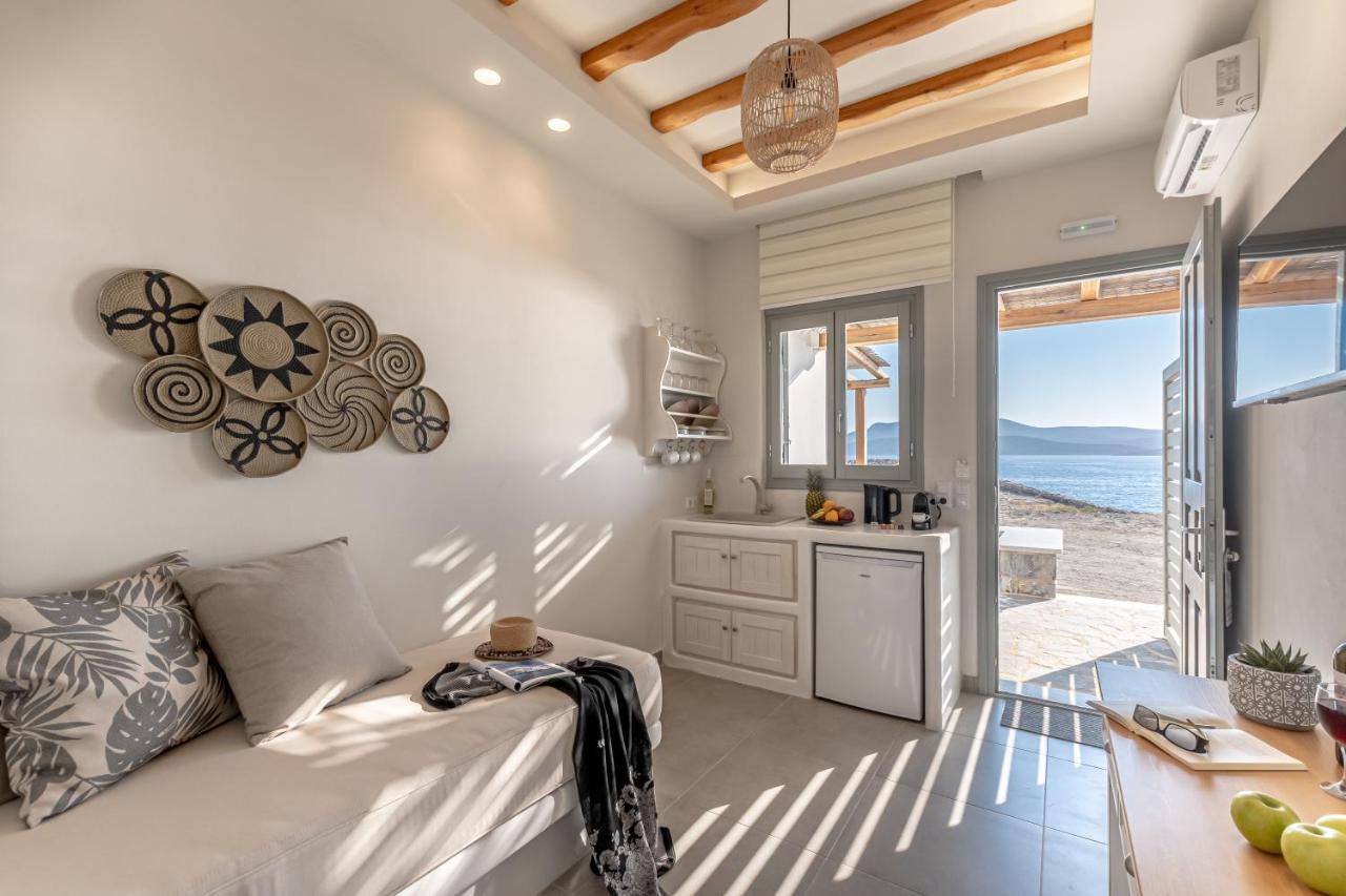 Schoinoussa Porto Dema Luxury Suites מראה חיצוני תמונה