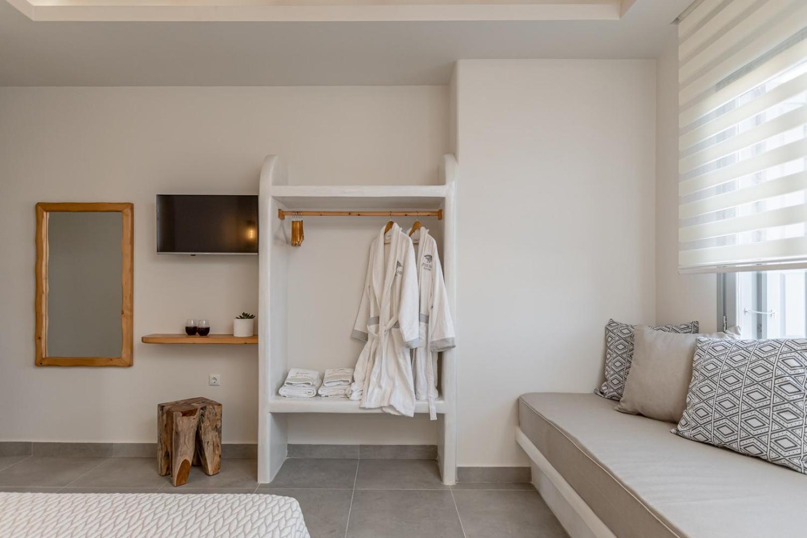Schoinoussa Porto Dema Luxury Suites מראה חיצוני תמונה