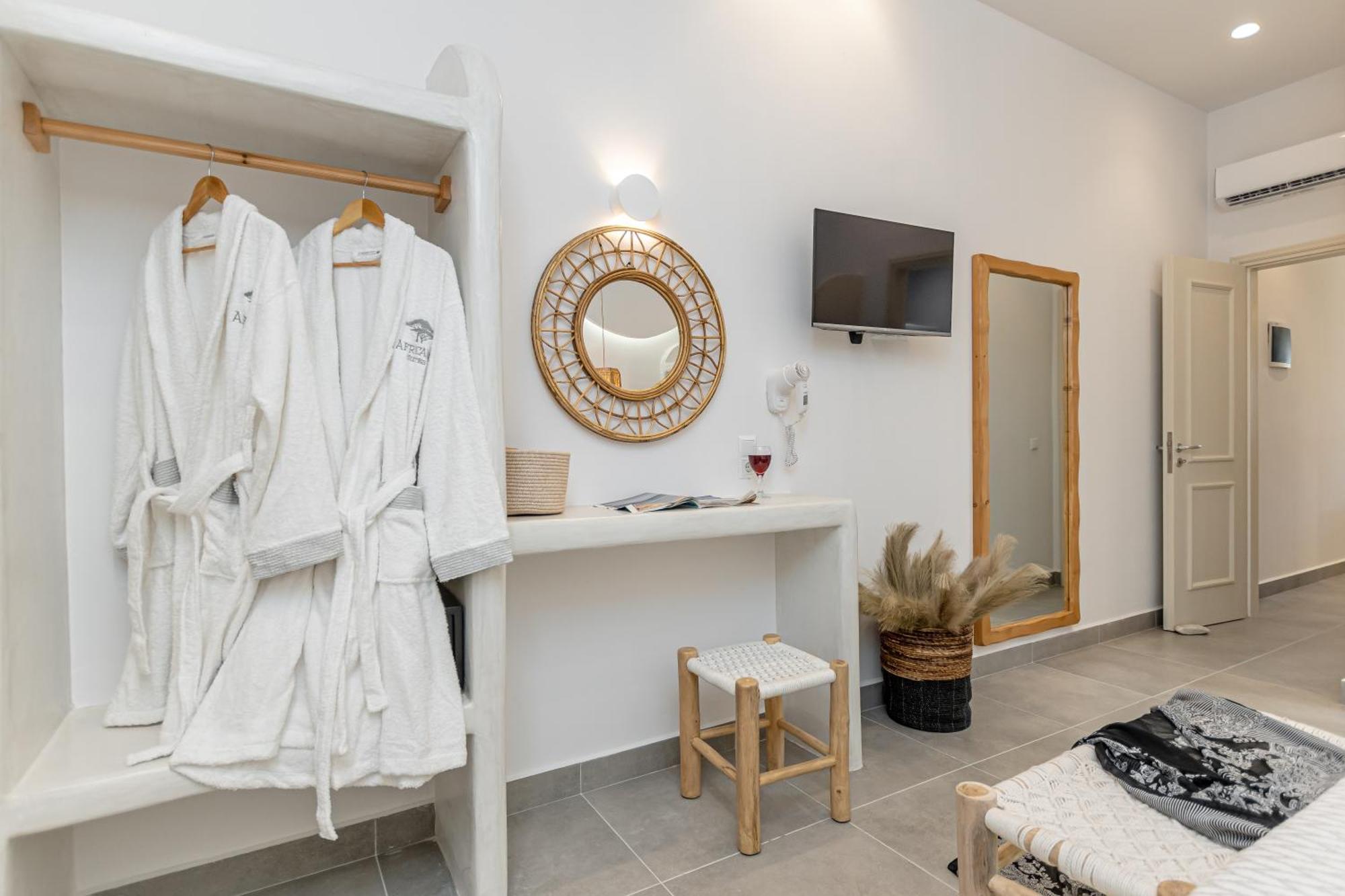 Schoinoussa Porto Dema Luxury Suites מראה חיצוני תמונה