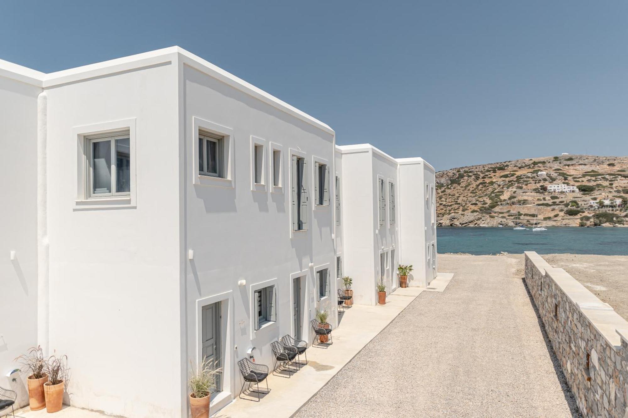 Schoinoussa Porto Dema Luxury Suites מראה חיצוני תמונה