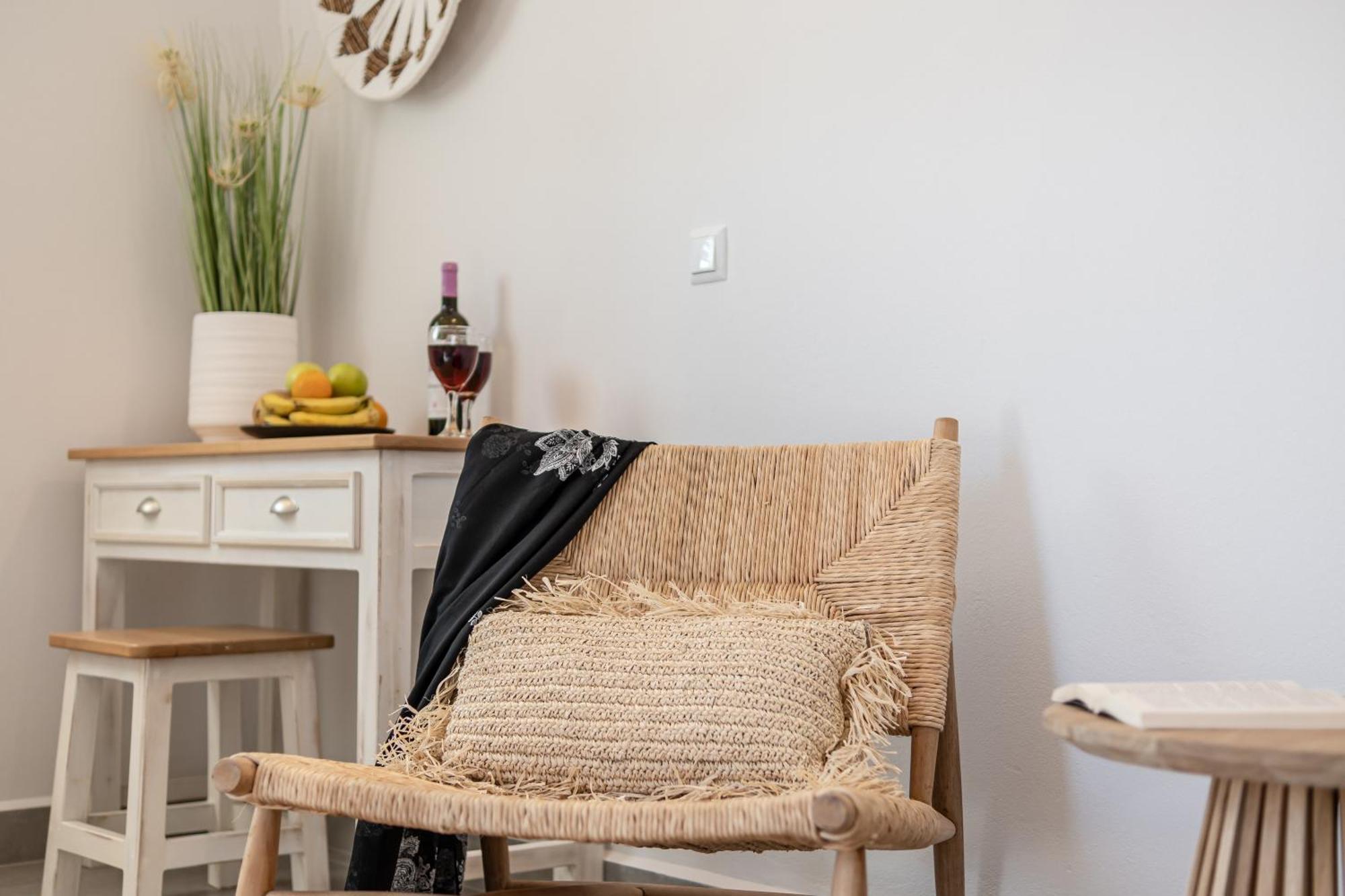 Schoinoussa Porto Dema Luxury Suites מראה חיצוני תמונה
